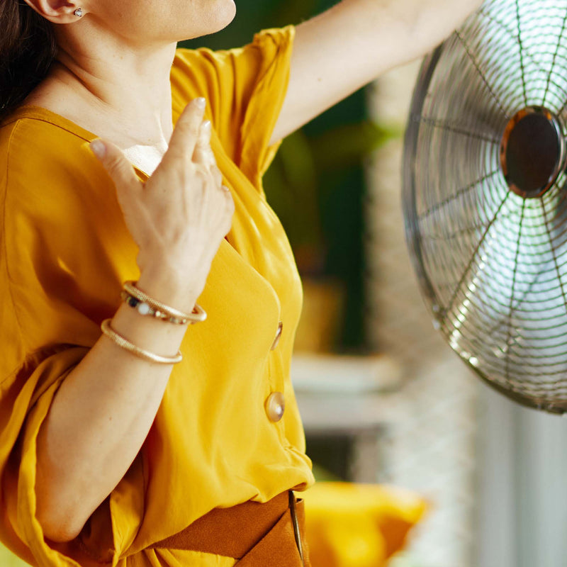 越熱越累？莊靜芬醫師解析「夏日疲勞症候群」，掌握內在除濕與溫差管理！